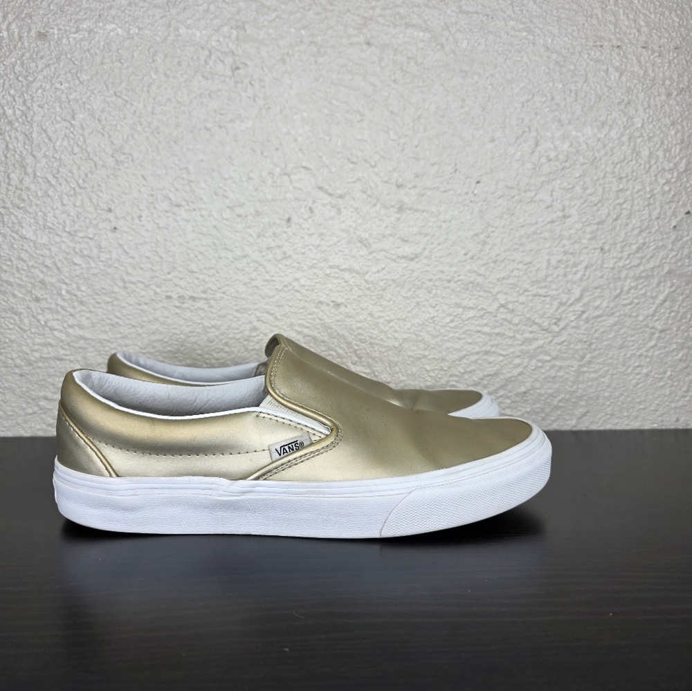 Vans Clasic Slip On Muted Metallic Gold True White Size Mens 7.5 Womens 9 - Picture 4 of 14